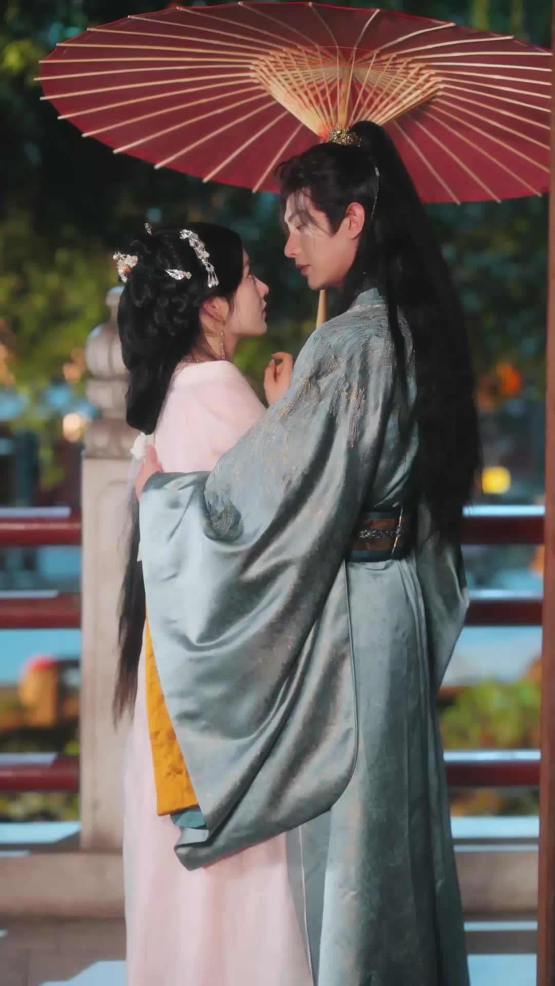 Episode 14 - Accidentally Seducing the Emperor
